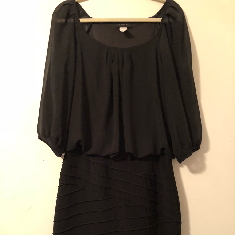 Black 3/4 sleeve dress with fitted skirt